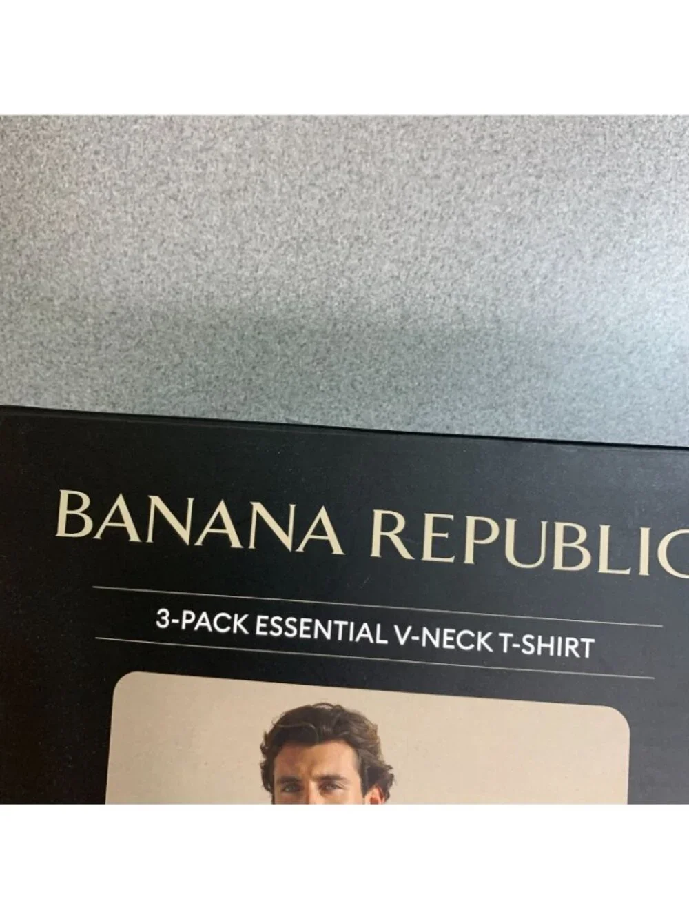 NWT Banana Republic Men's XL Black 3-Pack Essential V-Neck T-Shirts Cotton
